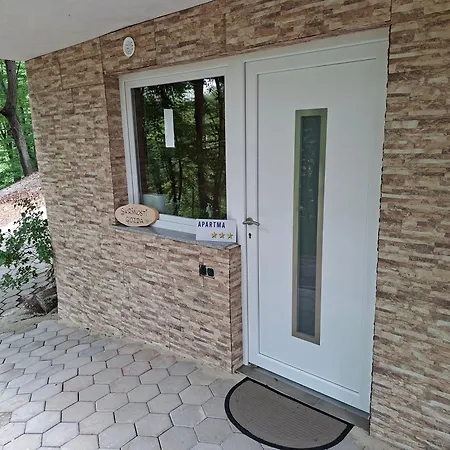 Apartman Skrivnosti Gozda Šmarje pri Jelšah